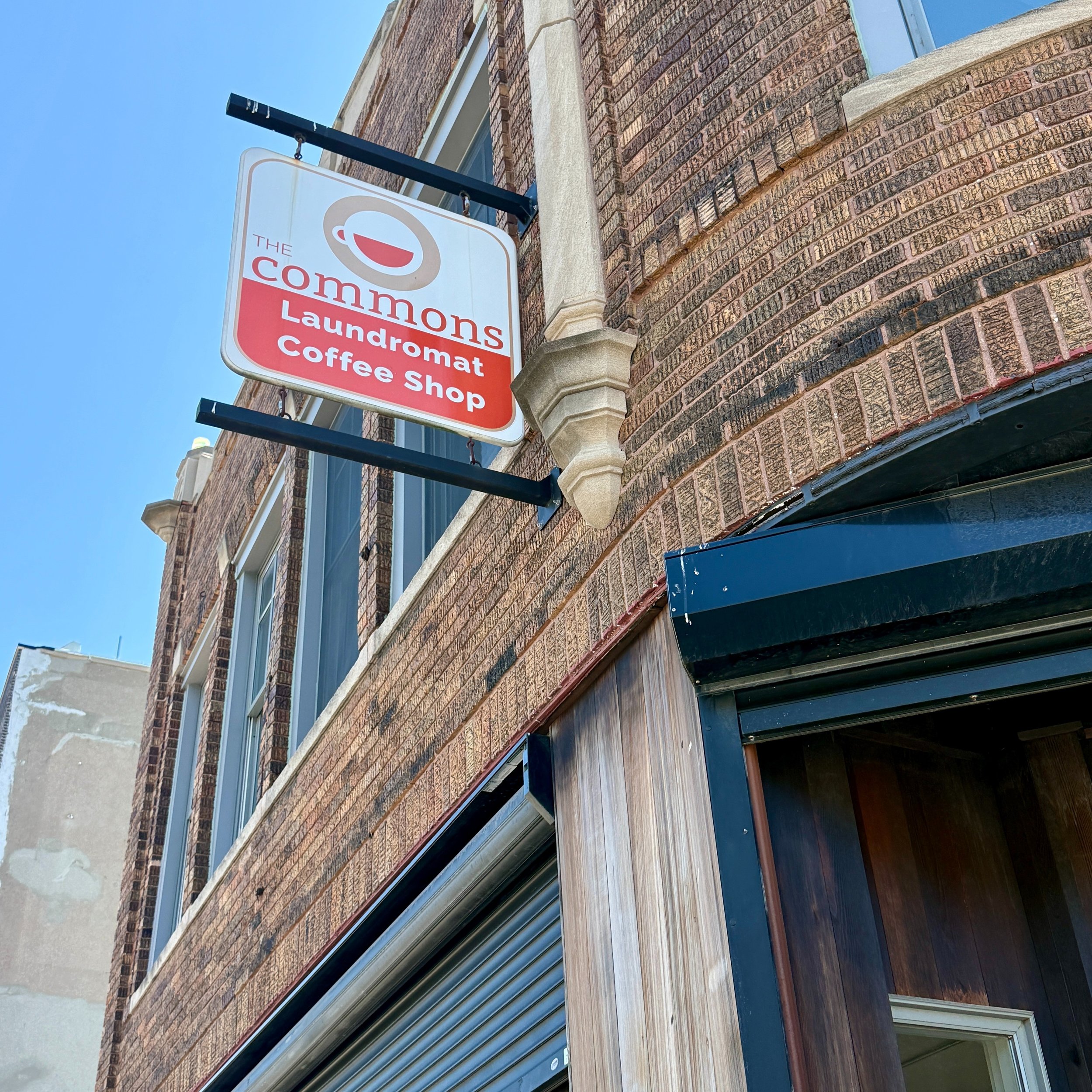 You can't just drive past @thecommonsdetroit without stopping for a great cup of coffee, a pastry, and a few minutes of unexpectedly getting hypnotized by the washing machines. ☕️🥐🌀