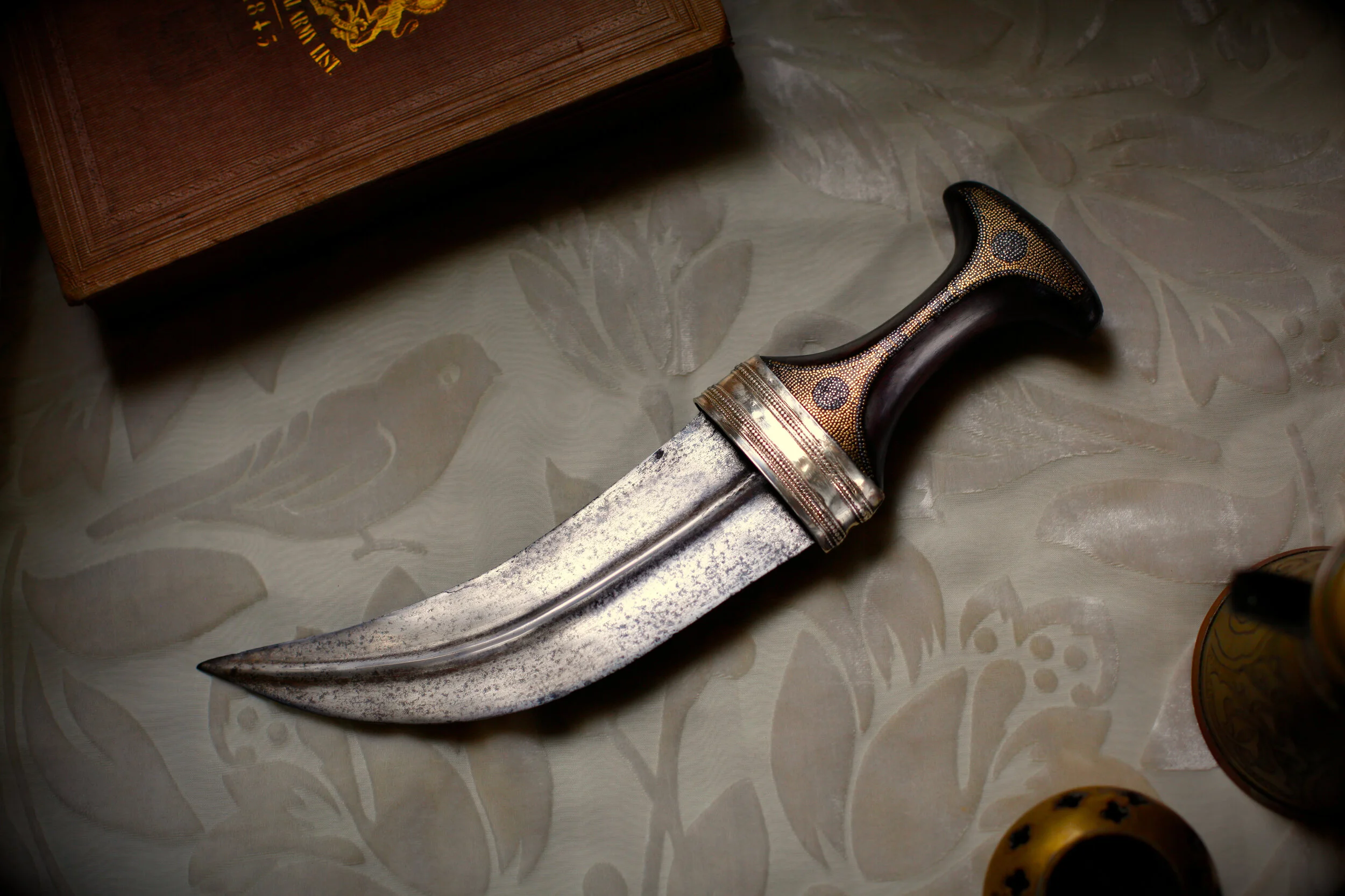 The Arab Dagger by Abdallatif Ali Alnakkas