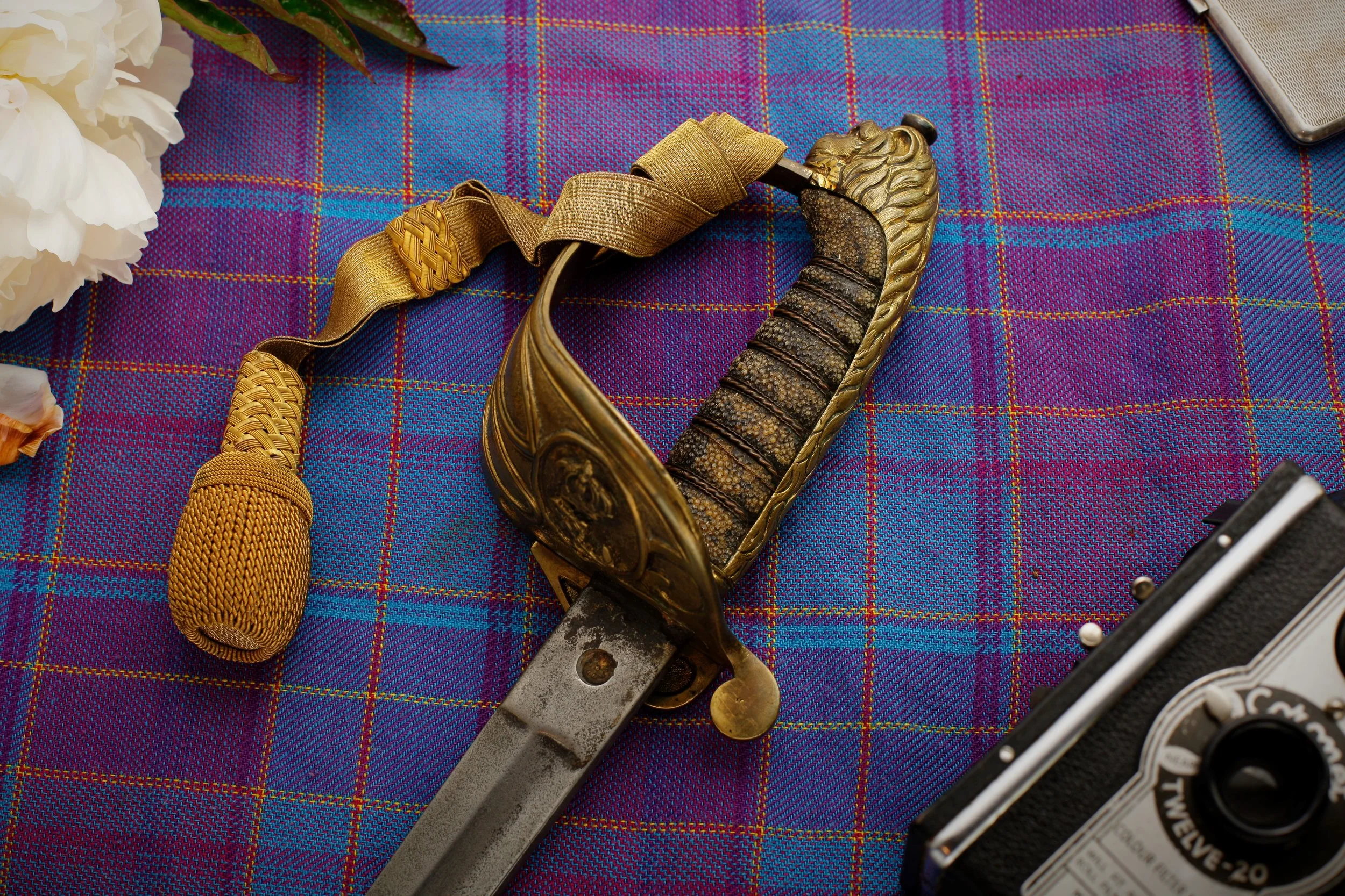 Identifying Royal Navy Swords