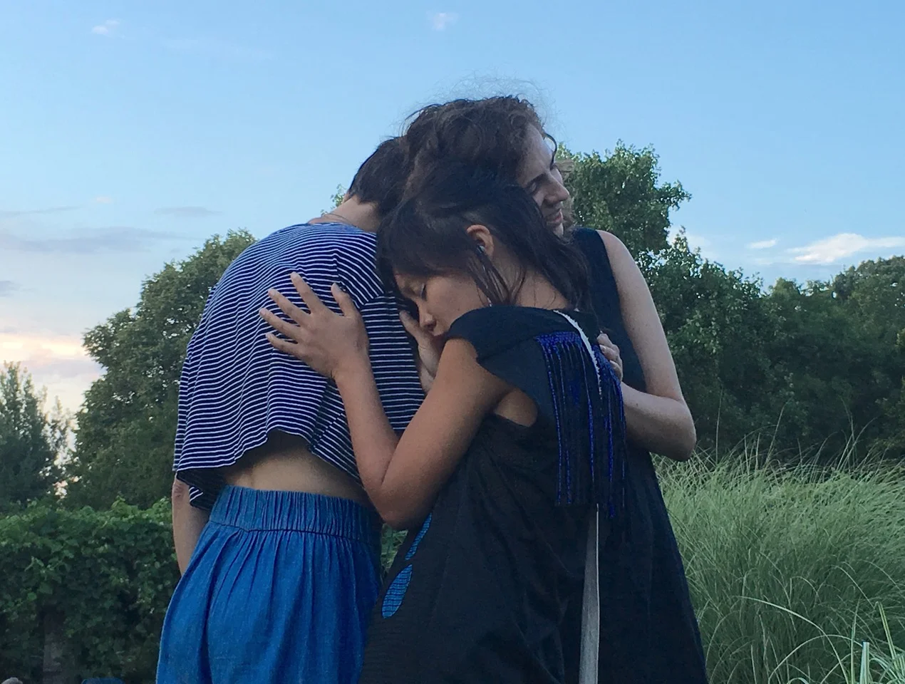 Beth, Grace & Jennae - photo by Michael Azerrad