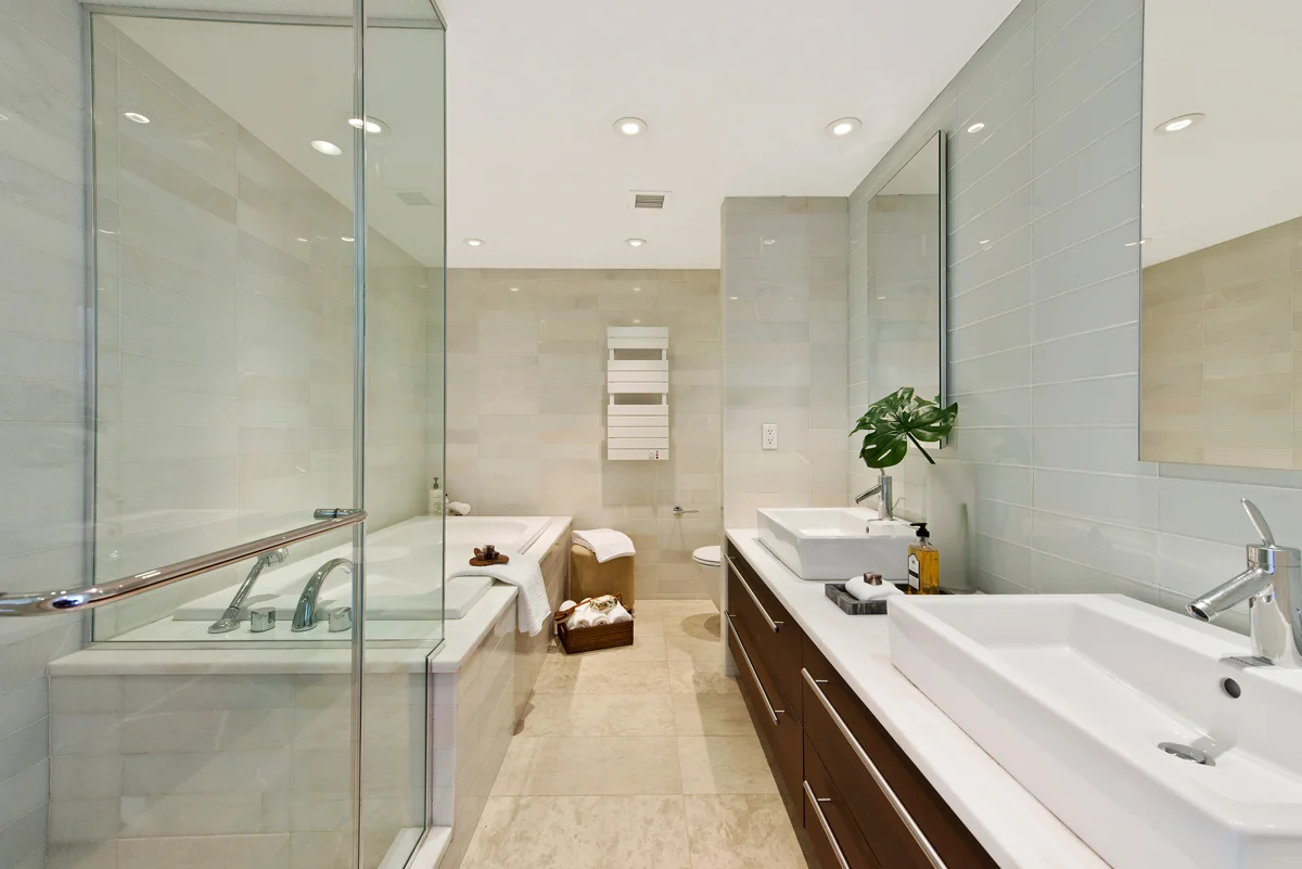 Penthouse Master Bath Upper Level