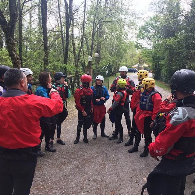 ...numerosissimi per la prima uscita in kayak...stile 360 Gradi non delude mai!!!...vi aspettiamo! #kayak #natura #amici # sport