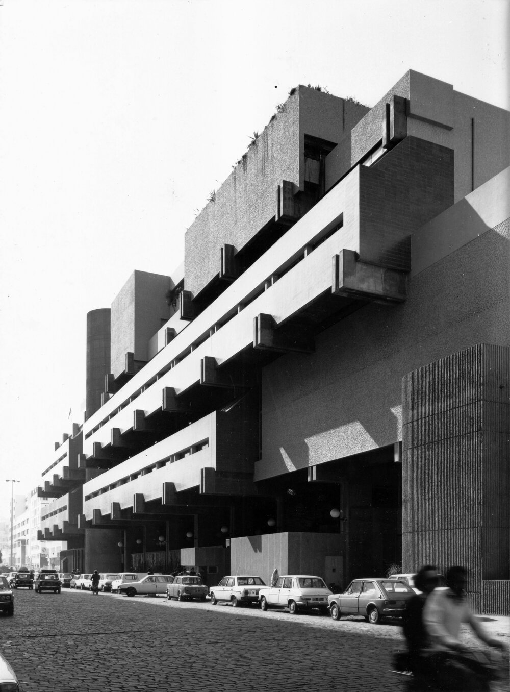 FARAOUI Abdeslem et DEMAZIERES Patrice | Centre de Tri Postal | Casablanca, 1979-80