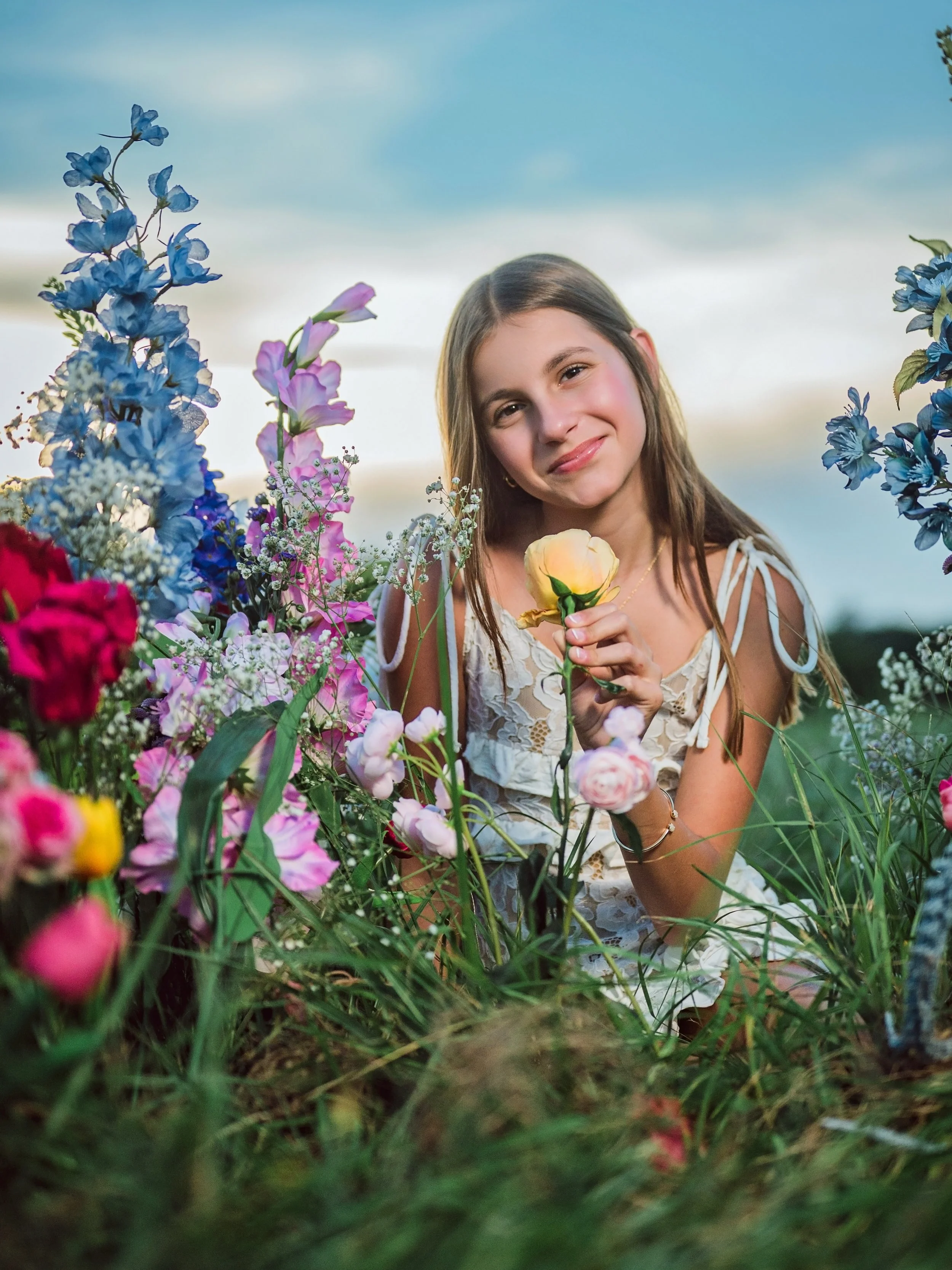 This photoshoot could have definitely gone either way (as I&rsquo;ve had my own share of Pinterest fails in the past), but I am so happy with these images for Emily!&nbsp;&nbsp;For the first session, Emily&rsquo;s mom, Stacey, and I decided to create