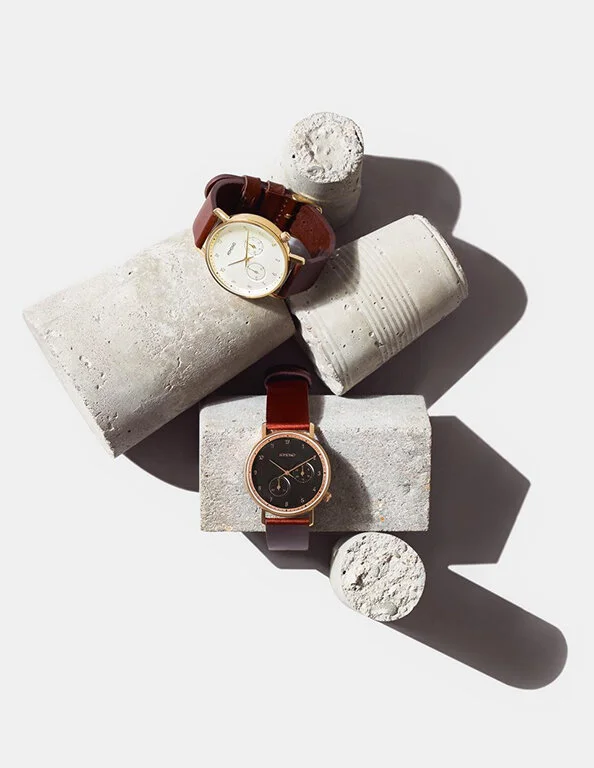 charlotte buron_setdesign_frederik_Vercruysse_komono_watches_stilllife_concrete_1.jpg