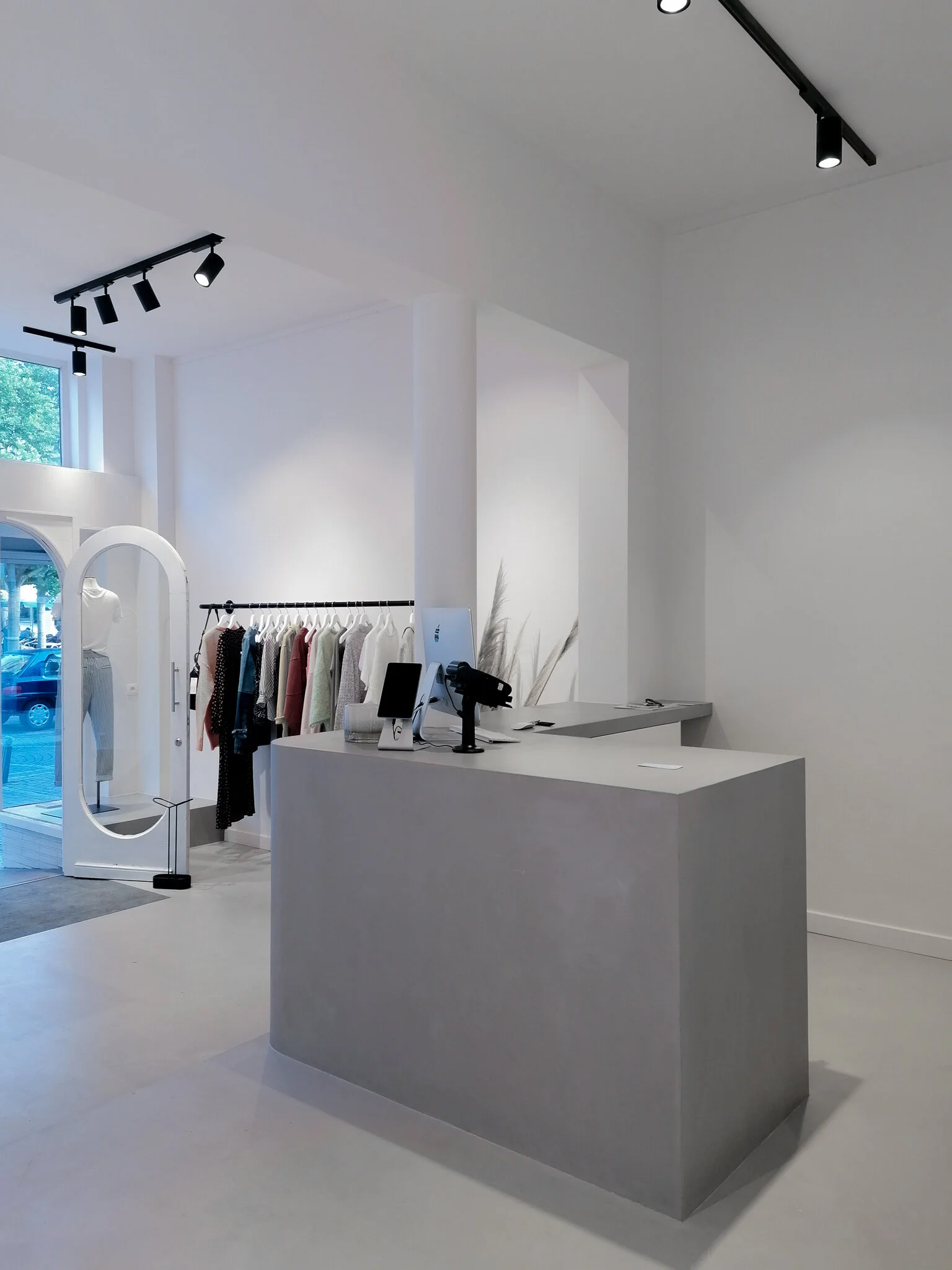 chabrn_spatial_designer_store_interior_concept_grenadine_20.jpg