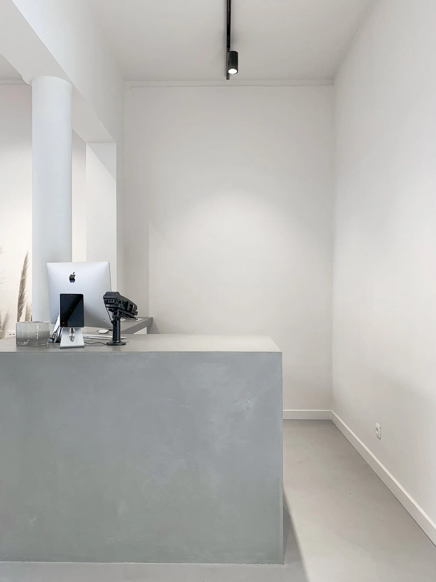 chabrn_spatial_designer_store_interior_concept_grenadine_25.jpg