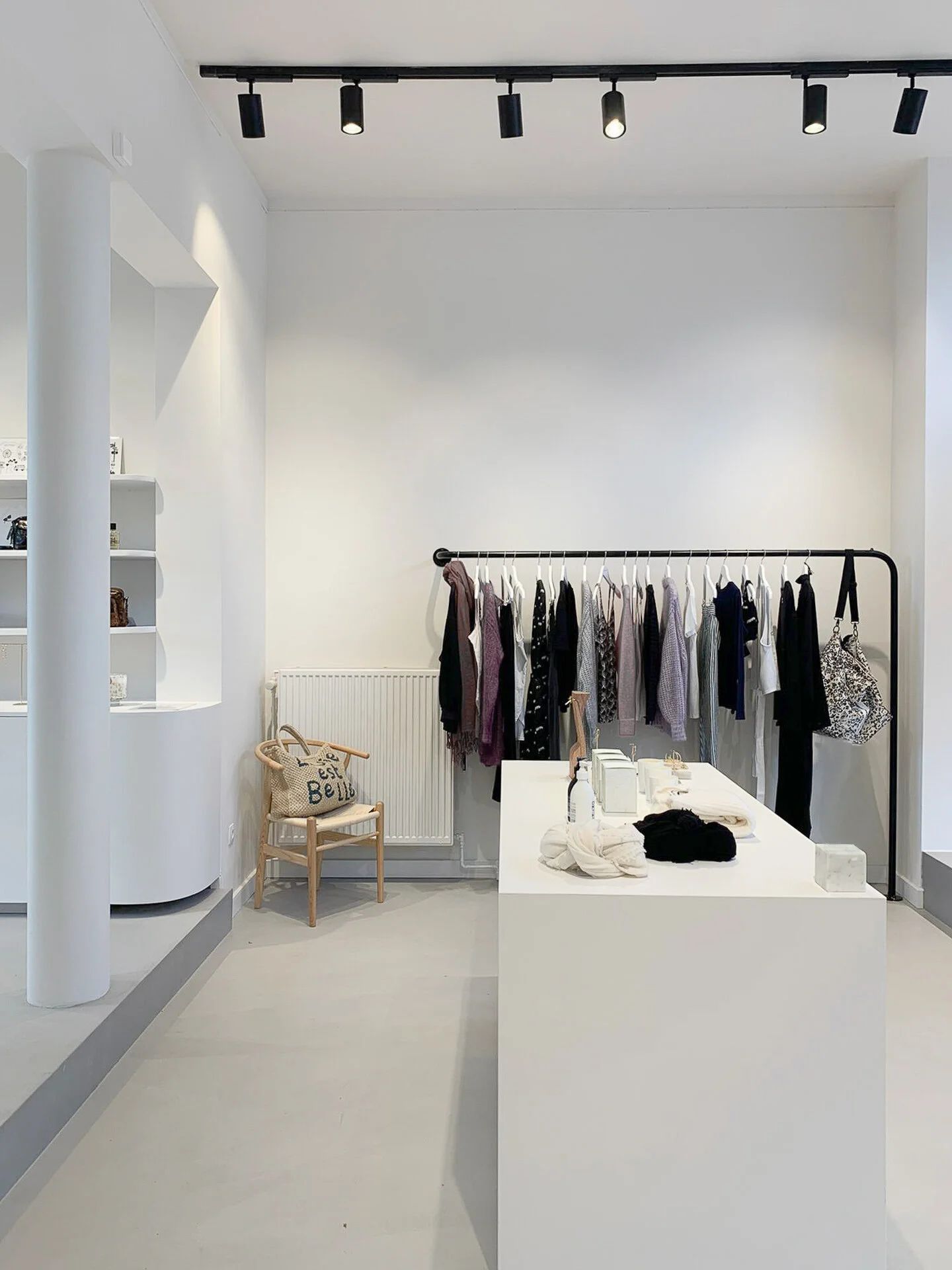 chabrn_spatial_designer_store_interior_concept_grenadine_28.jpg