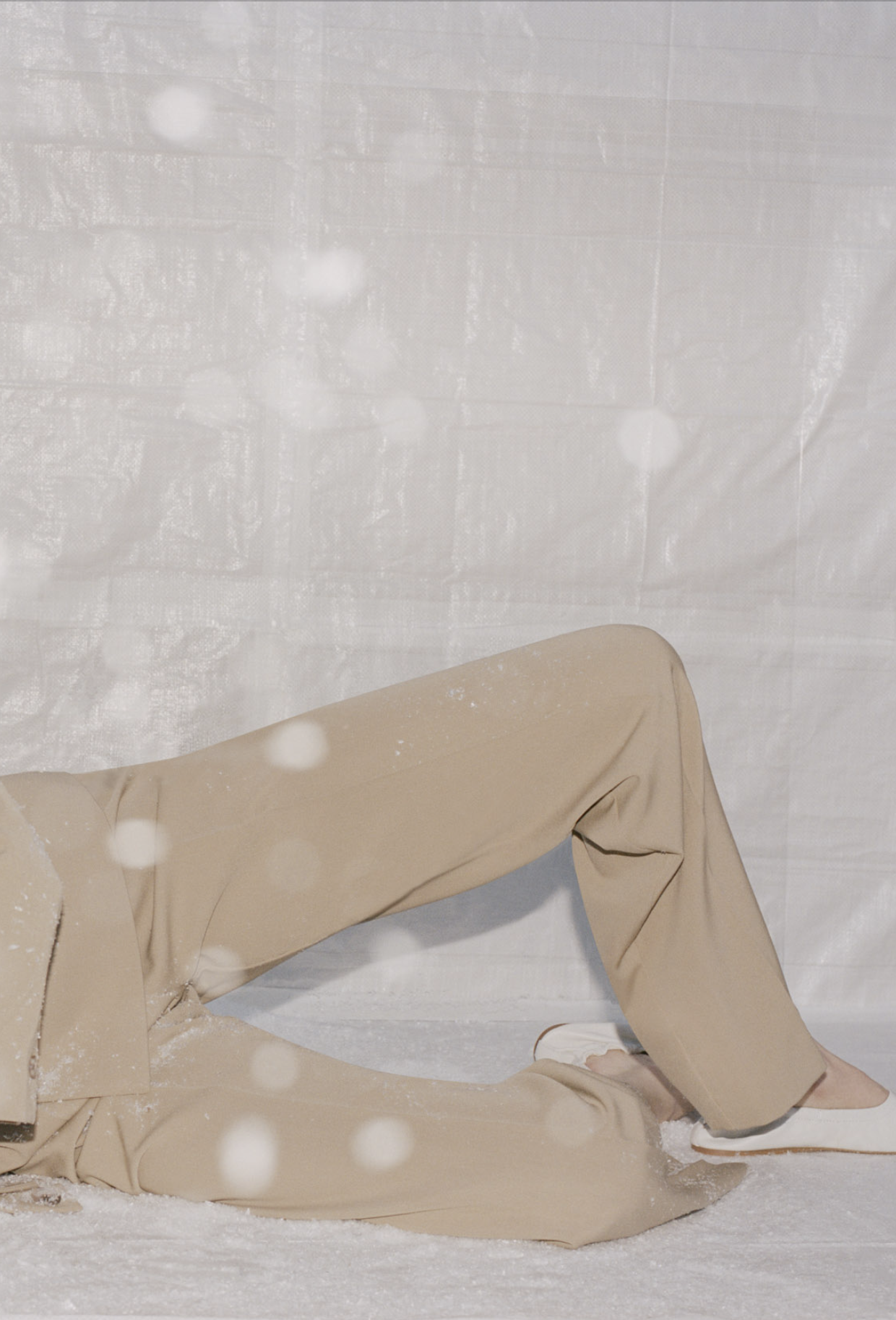 charlotte buron - set design - julia june 36.png