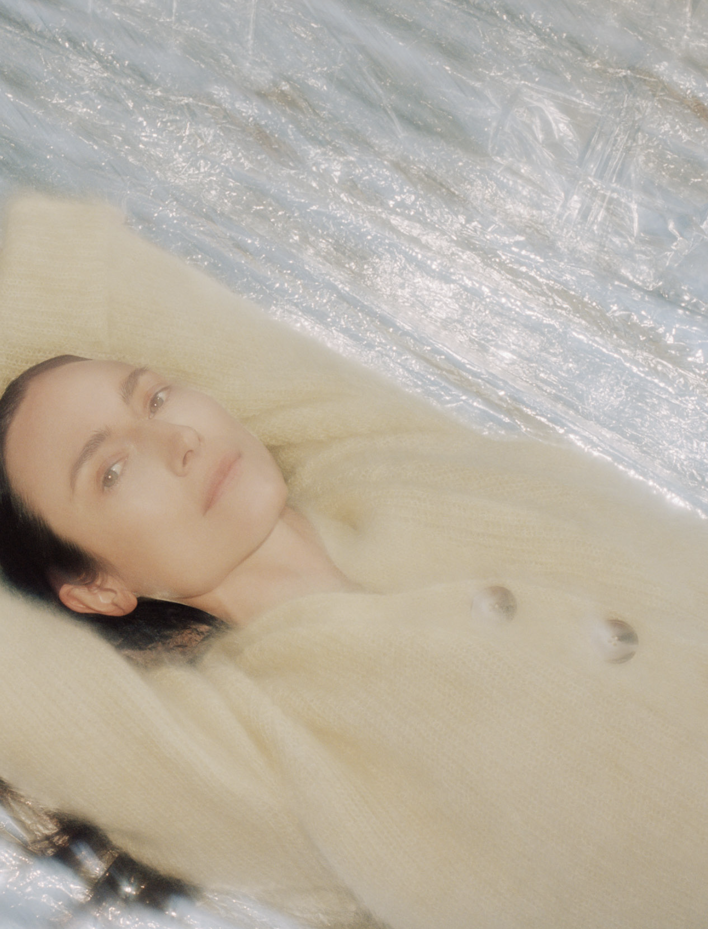charlotte buron - set design - julia june 38.png