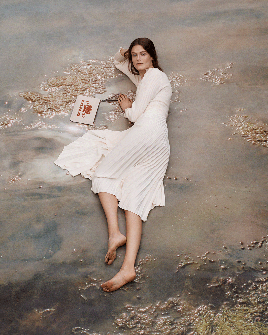 DELVAUX+MARTINA+by+BJORN_set+design+cha+brn+9.gif