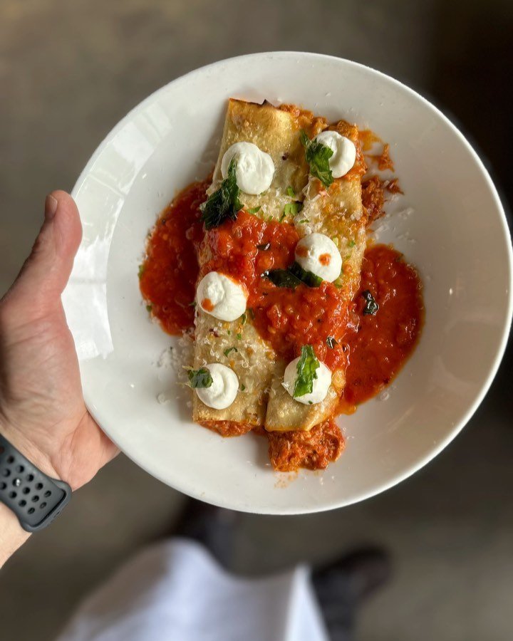 Behind the scenes prep for Chicken parm cannelloni, on the menu now!

Chicken parm cannelloni, spicy marinara, whipped ricotta. 

Available now at a Grassa near you! 
-
#chickenparmcannelloni #eeeeeats #eaterpdx #pdxfood #pdxeats #bestfoodportland #d