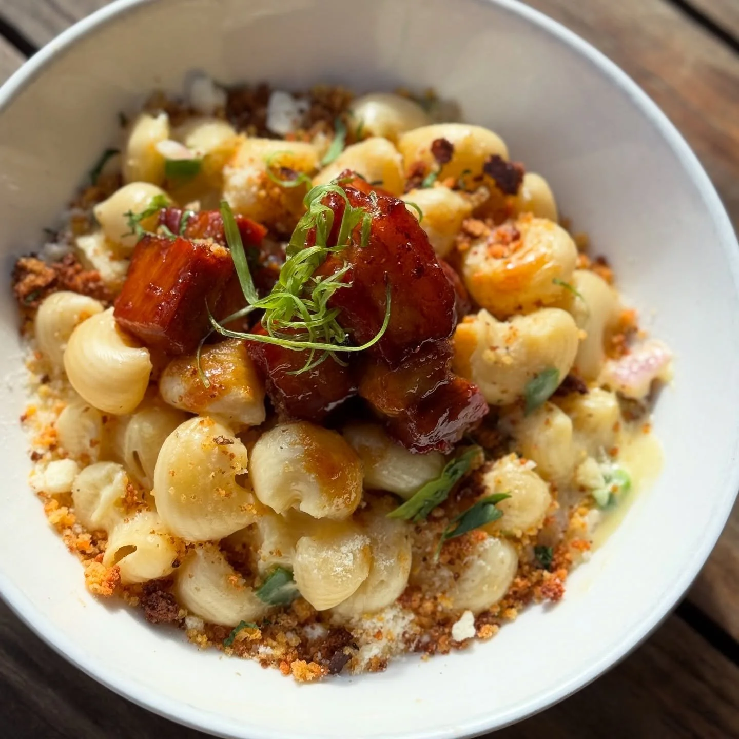 🚨 SOUND THE CHEESE ALARM 🚨
This ain&rsquo;t your grandma&rsquo;s mac, folks this is Mac &amp; Cheese with pork belly so good you&rsquo;ll want it for breakfast, lunch, and dinner. 🧀 ✨ 

We are open regular hours today from 11am-10pm! 
&bull;
&bull