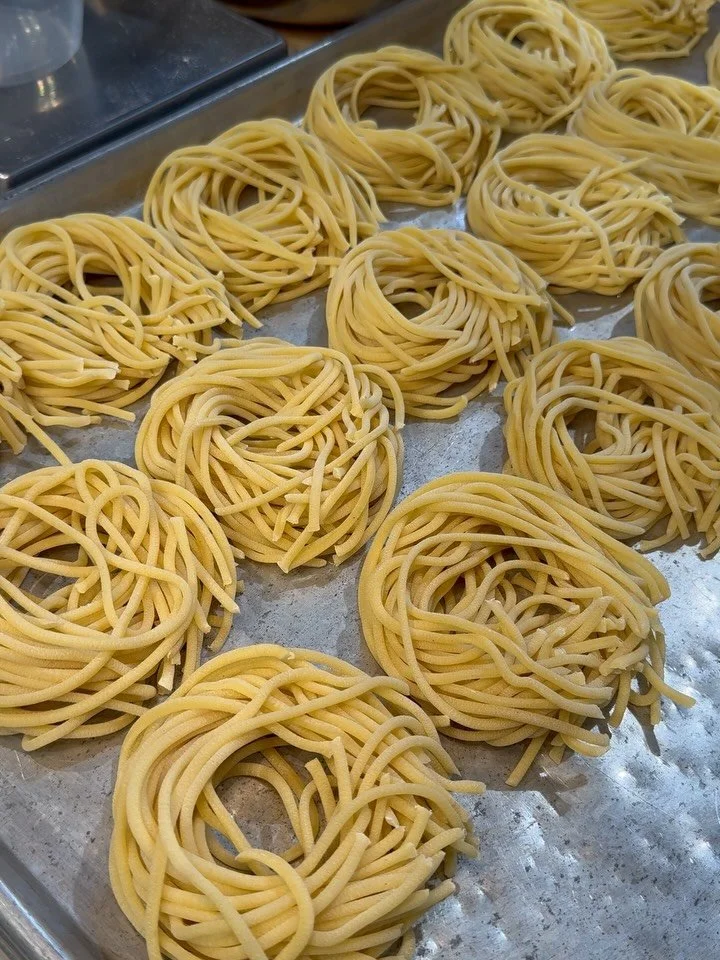Fresh pasta, made every day, because we simply don&rsquo;t believe in doing things halfway. 🍝✨ Doors open at 11 and we&rsquo;re rolling &lsquo;til 10pm, slinging noodles and blasting rock &lsquo;n roll! 🎸🤘🏼
&bull;
&bull;
&bull;
#pdxnow #pdxeats #