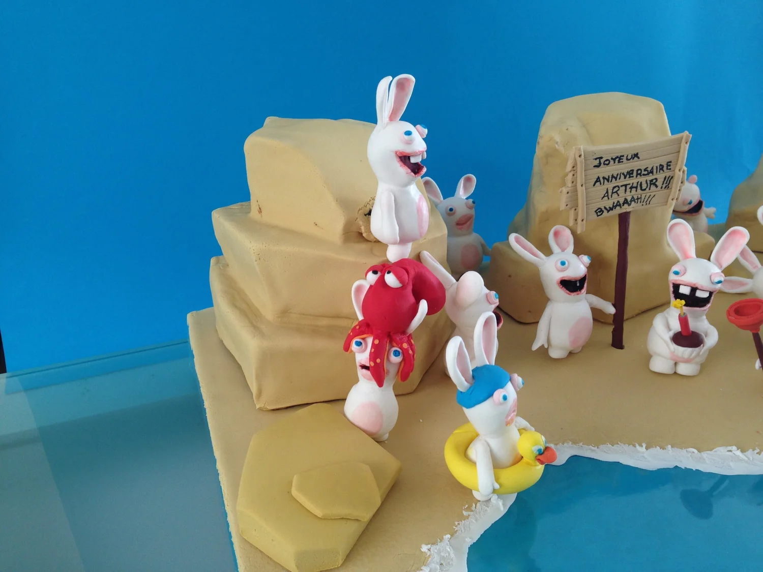 Les Lapins Cretins Karine Zablit Maison Fondee A La Maison Patisserie Catering Beirut Lebanon