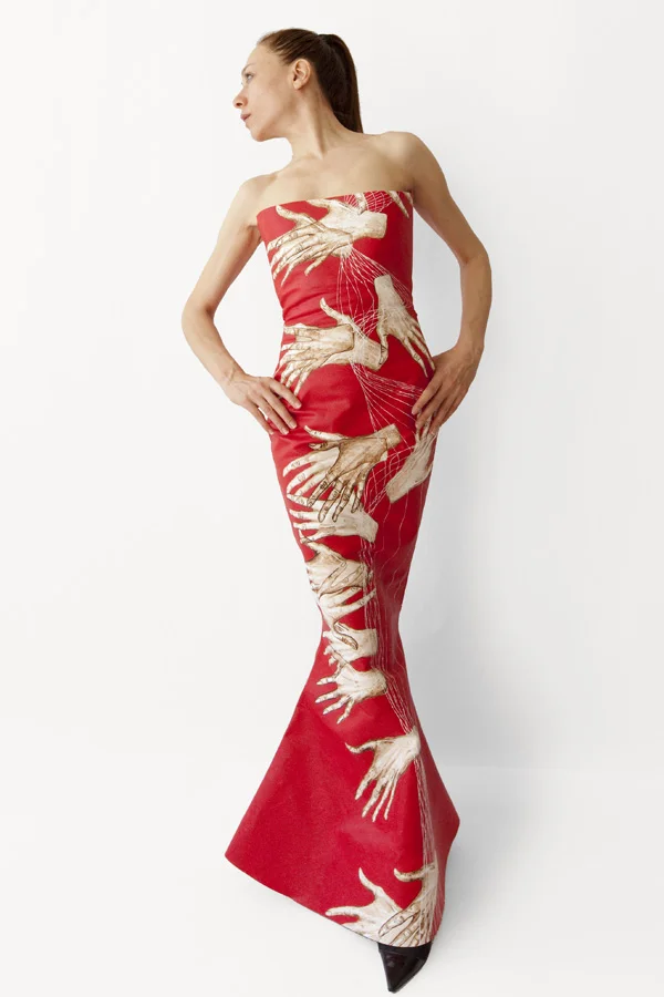 mirena_rhee_wearable_painting_winter.jpg