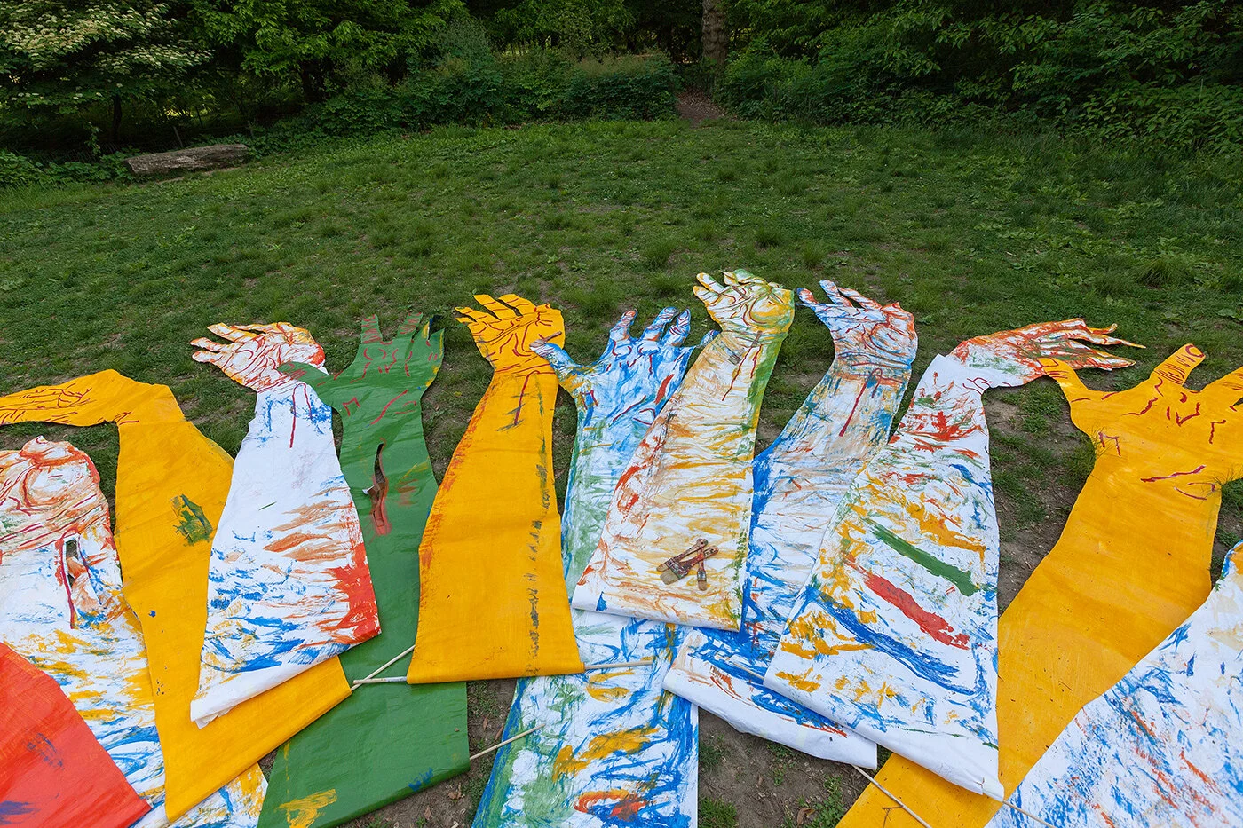 Hands Crop Circle, detail
