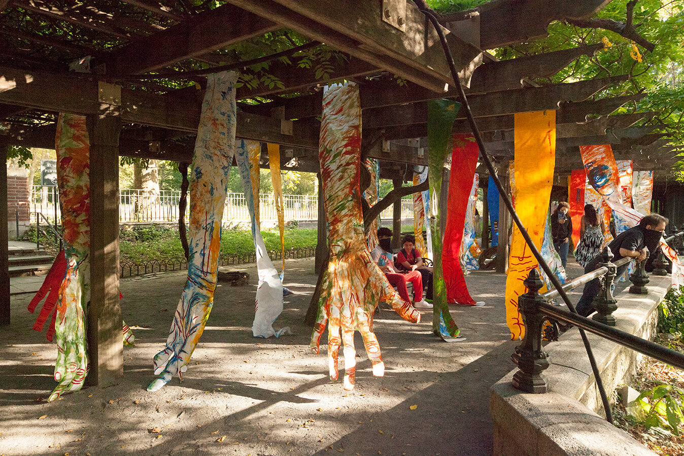 hands-summer-playfield-art-installation-in-central-park-day-two-mirena-rhee_04.jpg