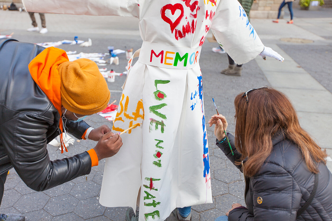 memory-replacement-election-day-2020-performance-and-installation-with-public-participation-on-election-day-at-union-square-by-mirena-rhee_09.jpg