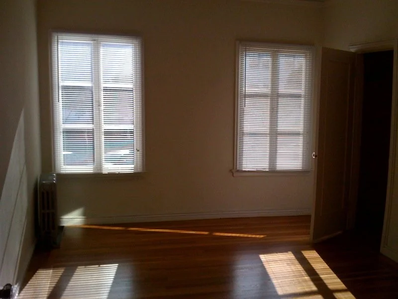 moving-to-new-york-goodbye-apartment.jpg