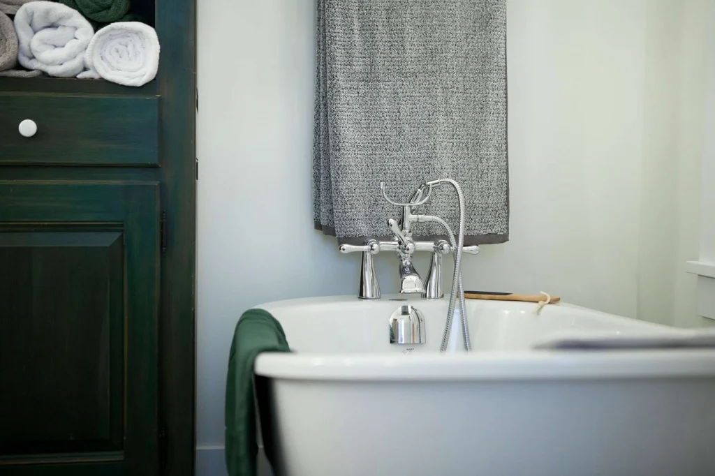 Bath.jpg
