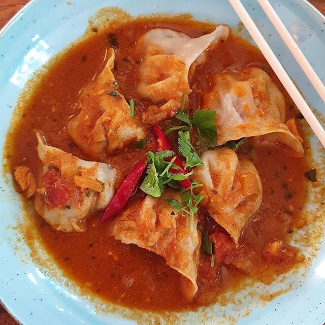 Introducing my favourite &quot; Curry Momos&quot;. #tibetasia #tibetanfood #momos #curry-momos #8005z&uuml;rich