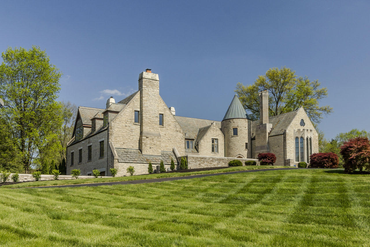 Front of Home 2.jpg
