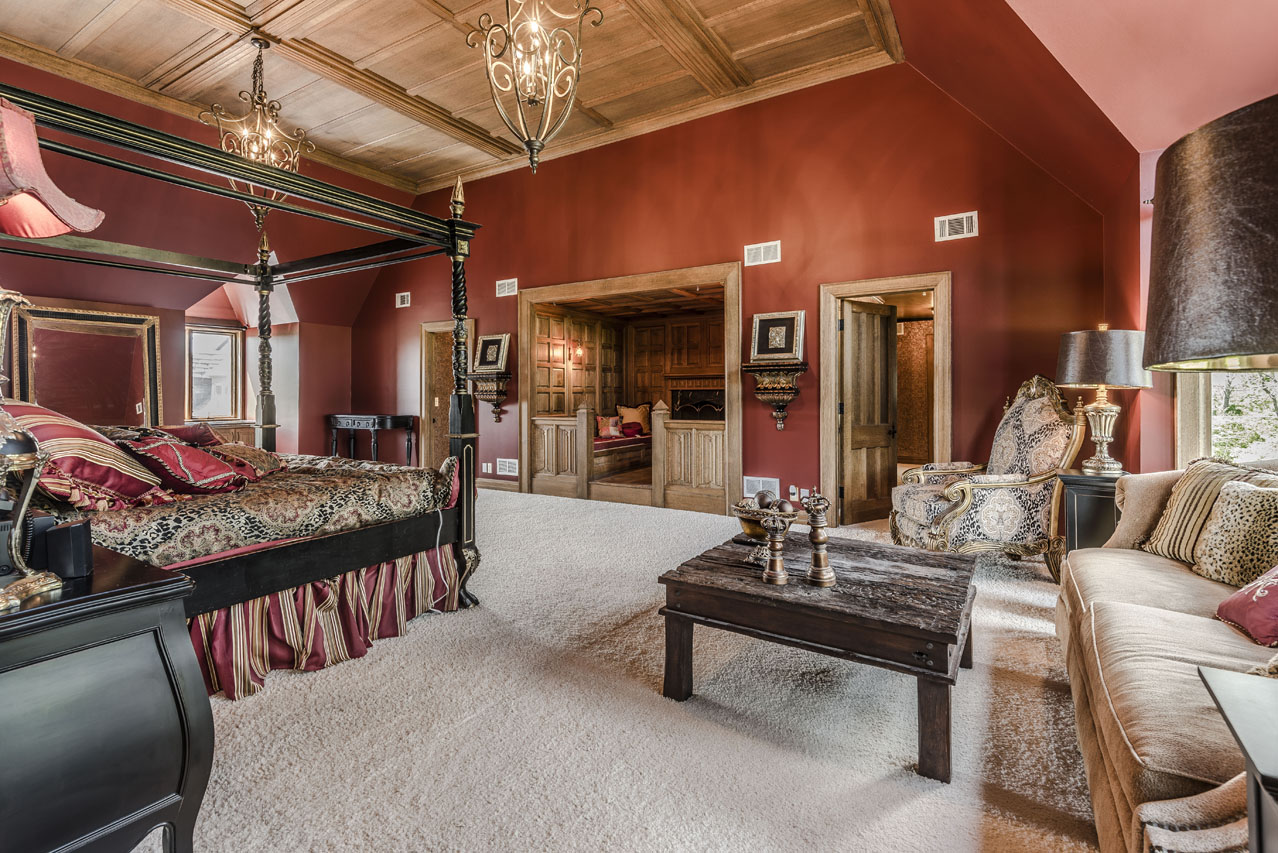 Owner's Suite 1.jpg