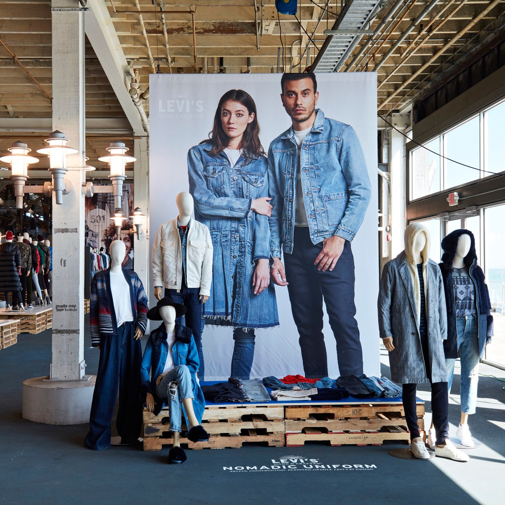 Levis_FLA_H218_KickoffPhotos_HighRes_170829_4.jpg
