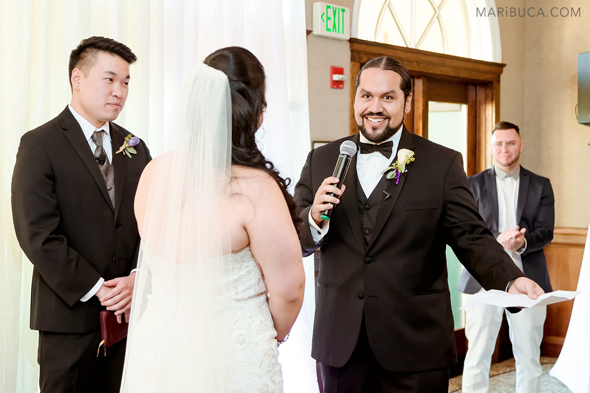Happy and lovely moments in the wedding ceremony in the The bride read the vows with happy face in the Villa Ragusa