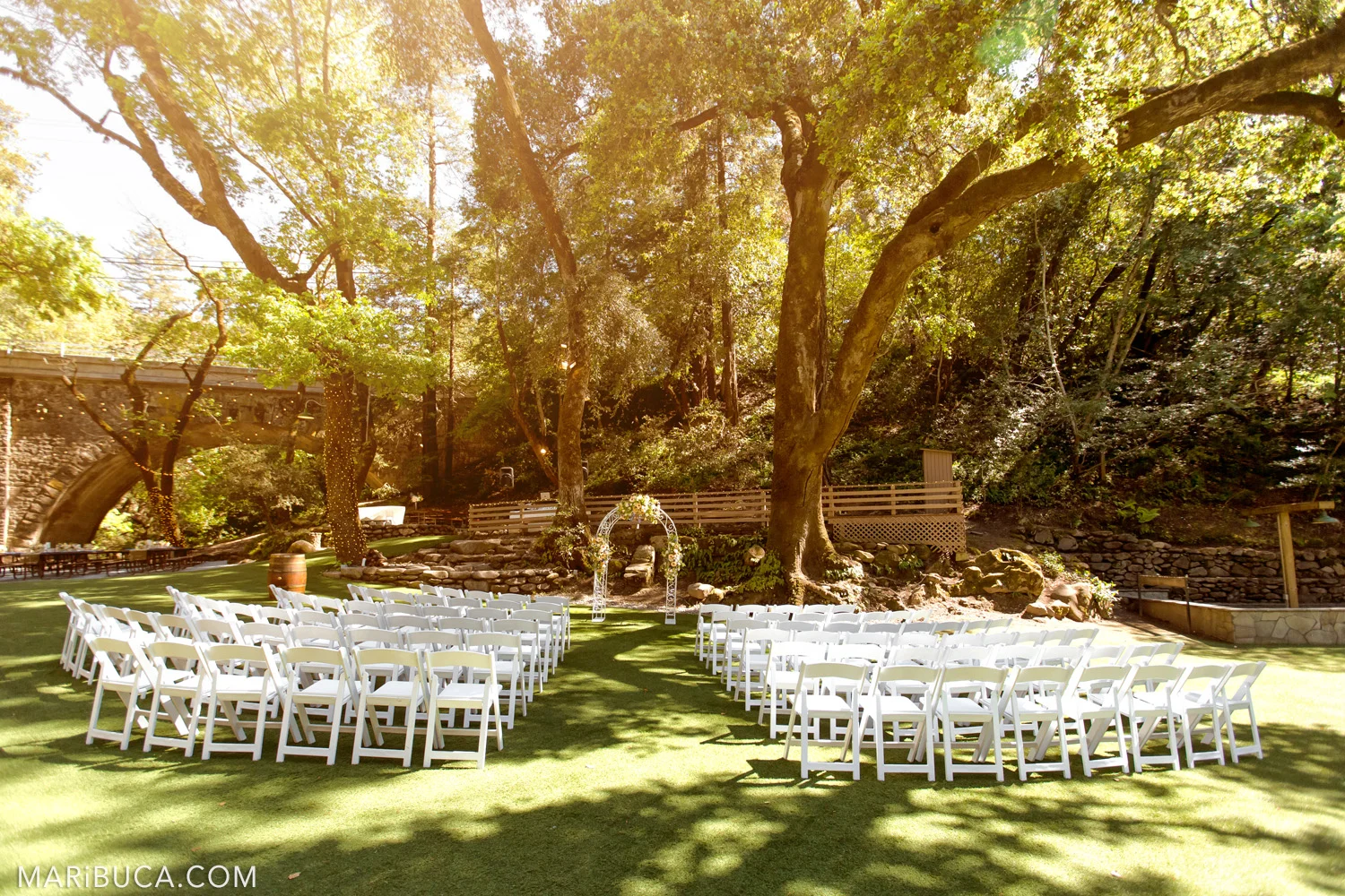 Decoration the wedding ceremony in the Saratoga Springs Venue