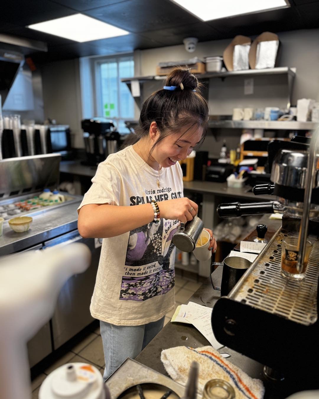 Connie&rsquo;s smile always makes us smile ☕️

#morningroutine #espressolove #morningmotivation #espressoshot #morning #visitbuckscounty #morecoffee #coffeedaily #coffeelife #morningessentials #espresso #coffeegram #prettybirdcoffee  #smile #smilemor