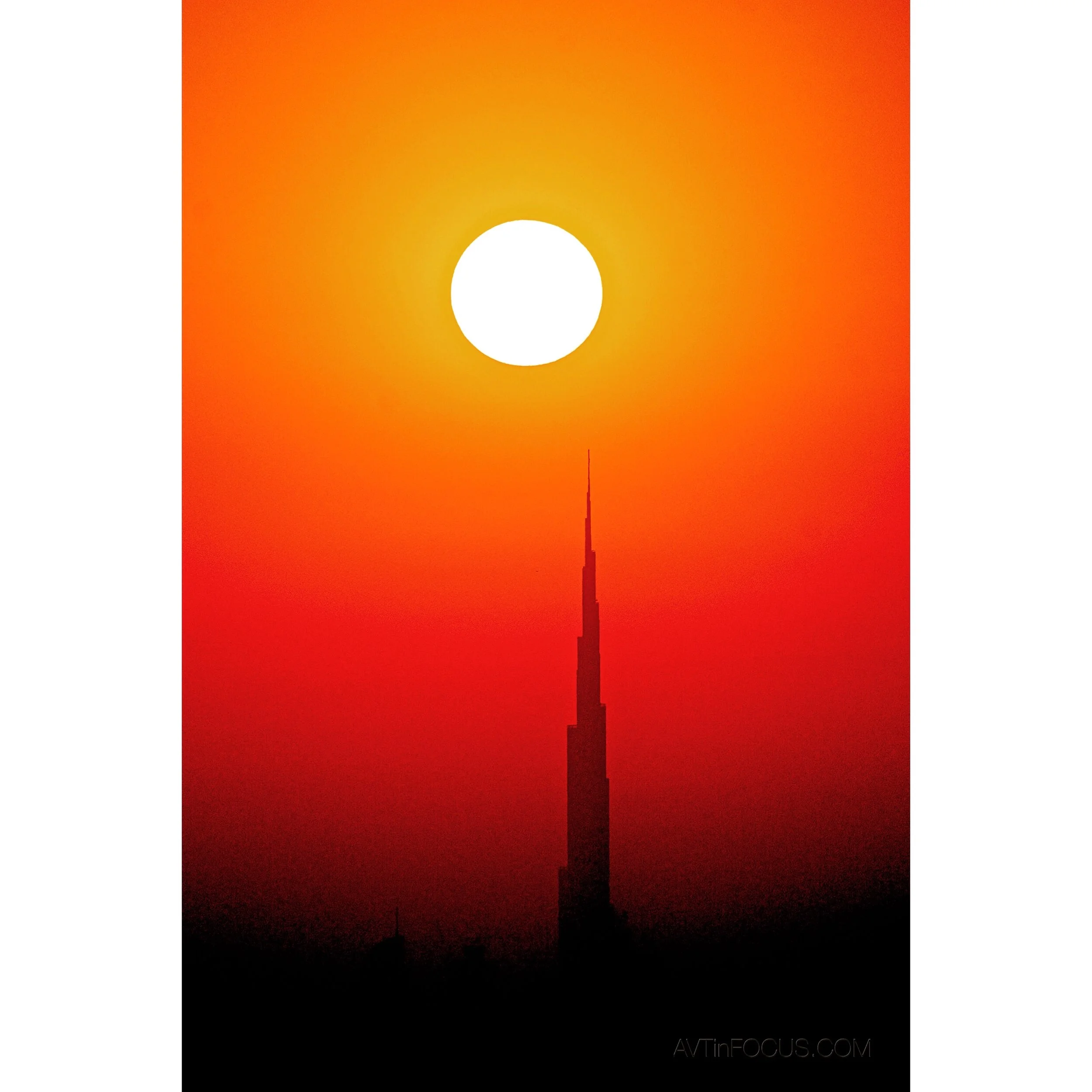  Burj Khalifa, Dubai at sunset 