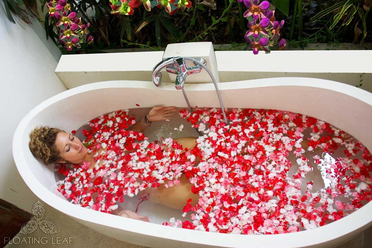 flower-bath-luxury.jpg