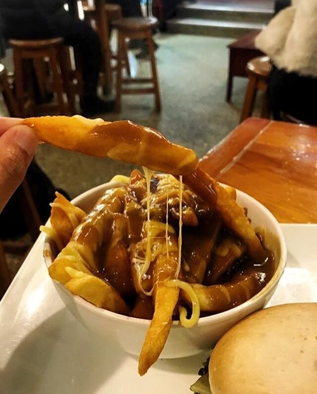 CHEERS DEVILS!

We already know our curry sauce is like medicine 😈 So to celebrate the bars re-opening (or let&rsquo;s be honest, to cure those hangovers) we&rsquo;re offering 🍟 FREE chip upgrades tomorrow, Friday. Just pay for normal chips and ask