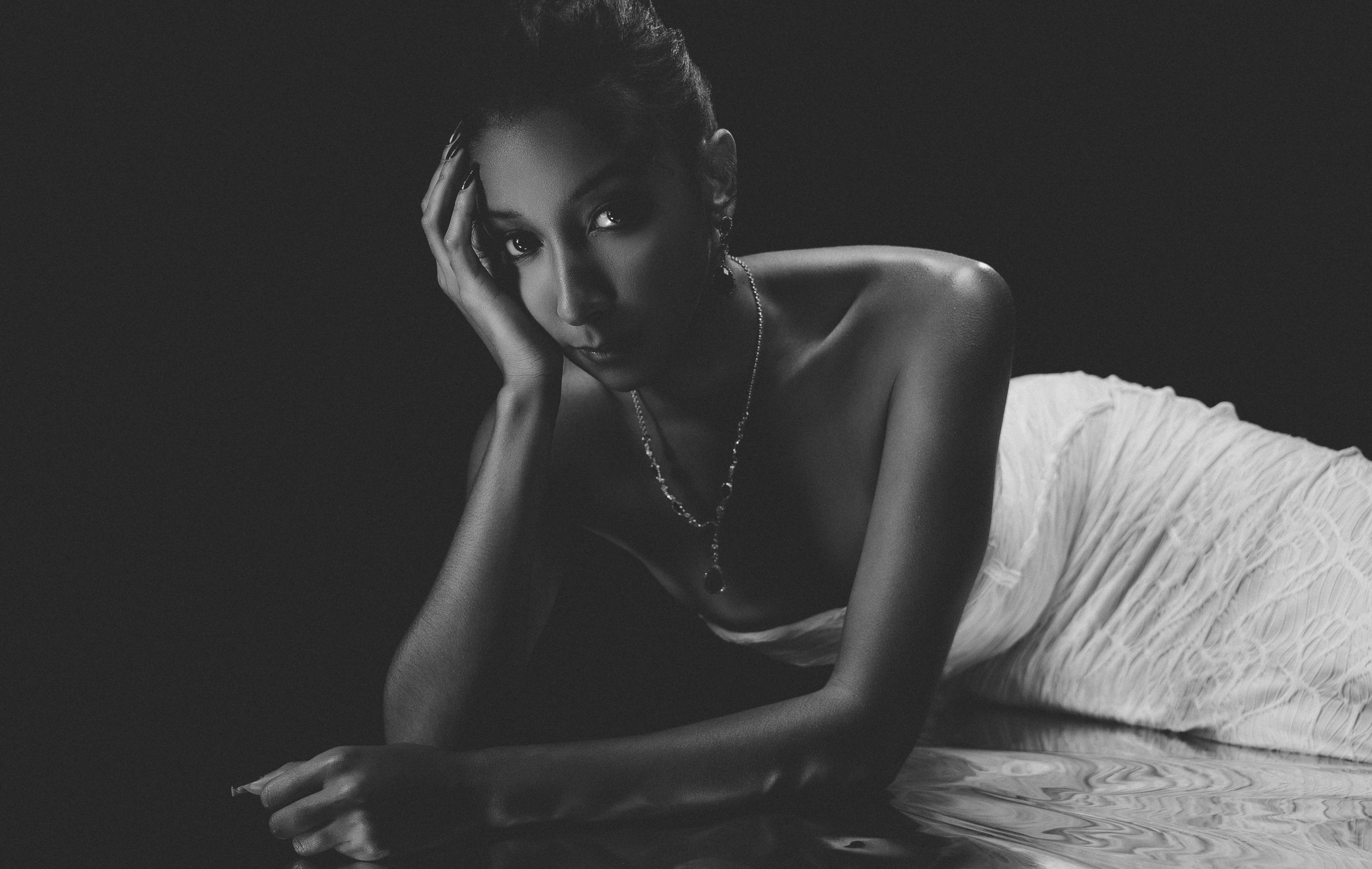 Seven_B&W-15.jpg