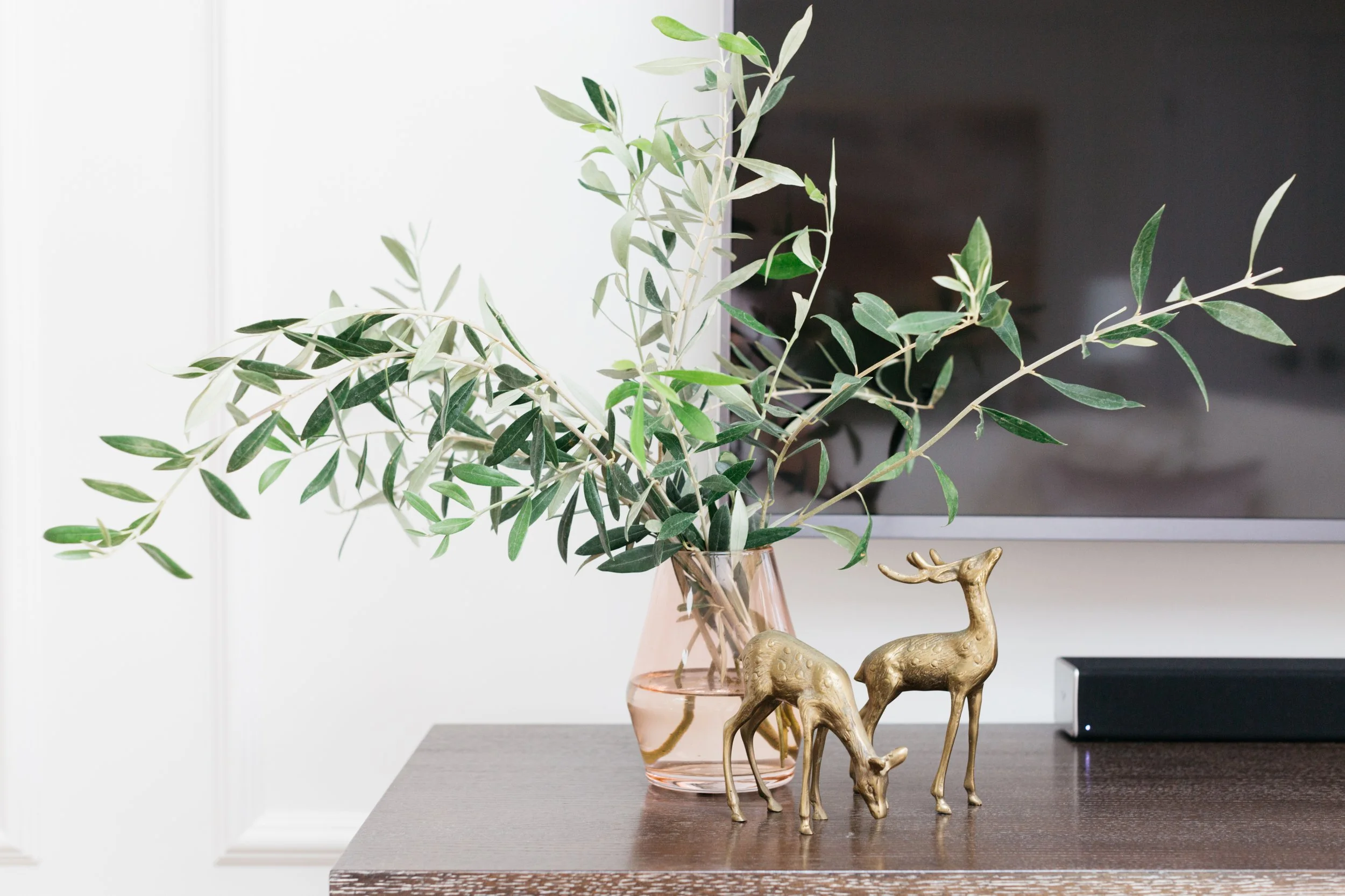 Curated visual reference: Luxury Property High End Makeover Services Reference: How To Give Your Airbnb A High End Makeover On