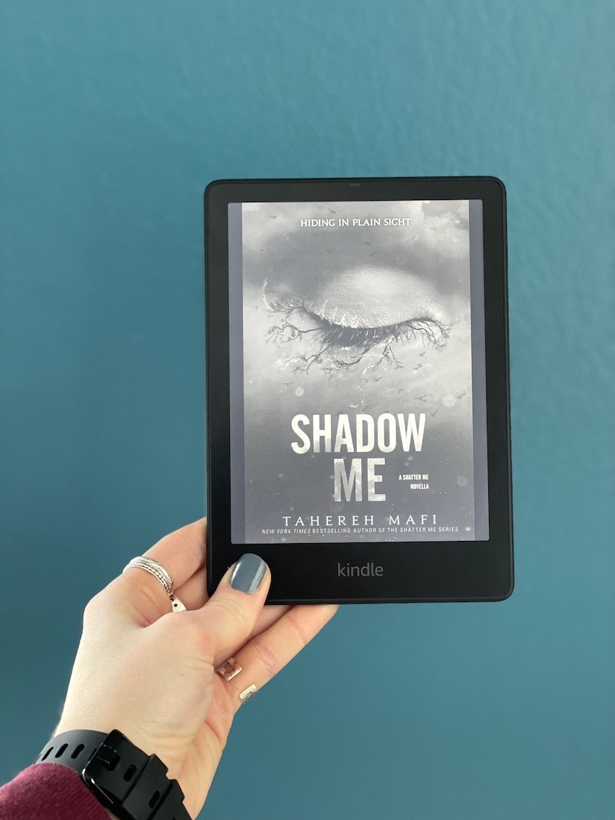  Shadows so Cruel: A Dark Fantasy Romance (Court of Ravens Book  2) eBook : Zander, Liv: Kindle Store