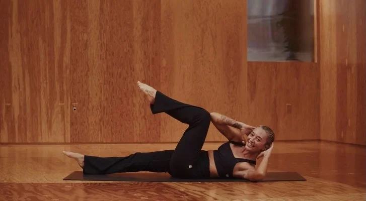 New chances to move together on the @op_e___n app . . . wherever you are, come as you are 🫶🏼 let's show up and get strong together.

#tone #sculpt #open