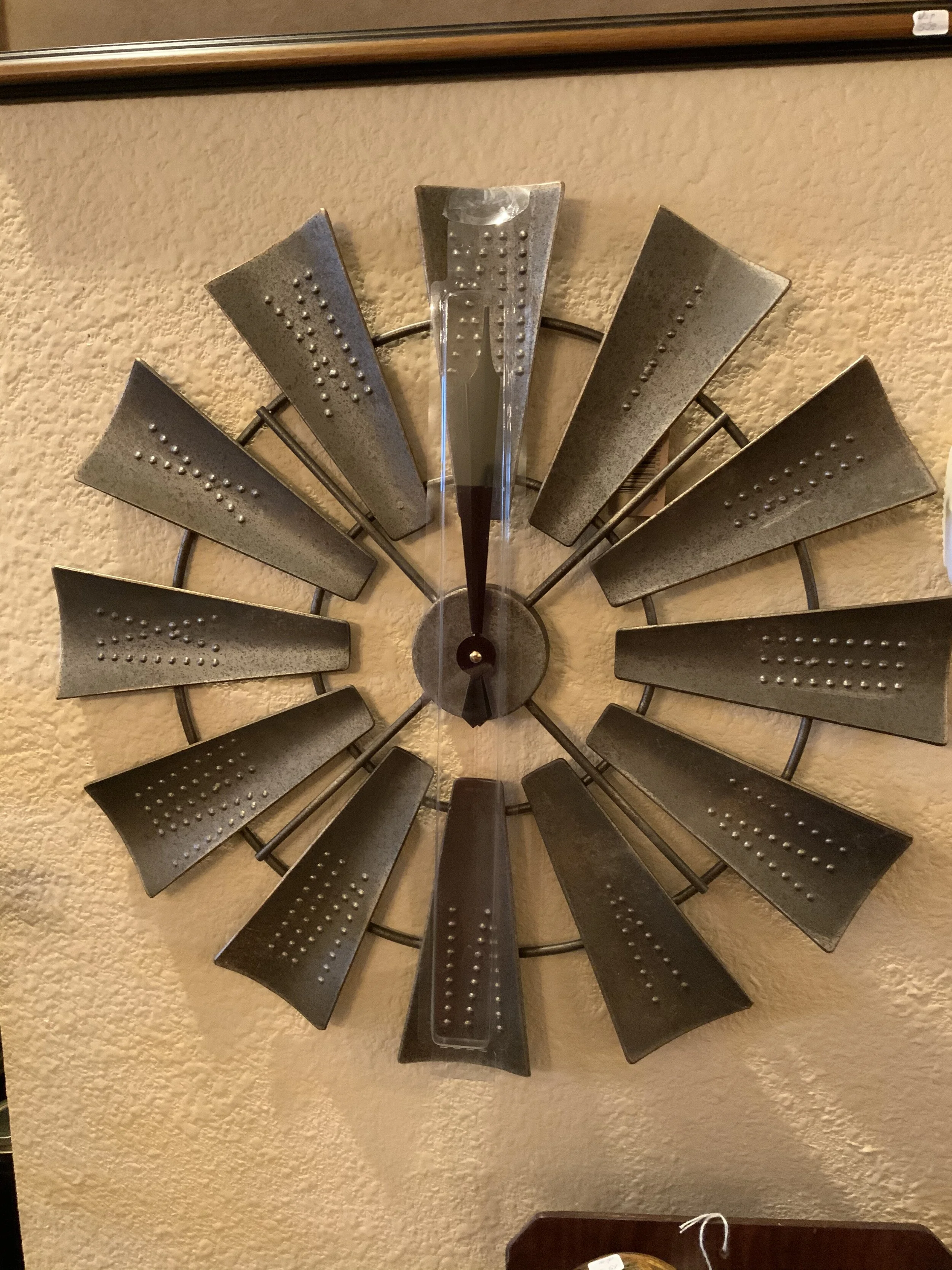 13DEDB06-193F-4118-869D-E3E00A867476