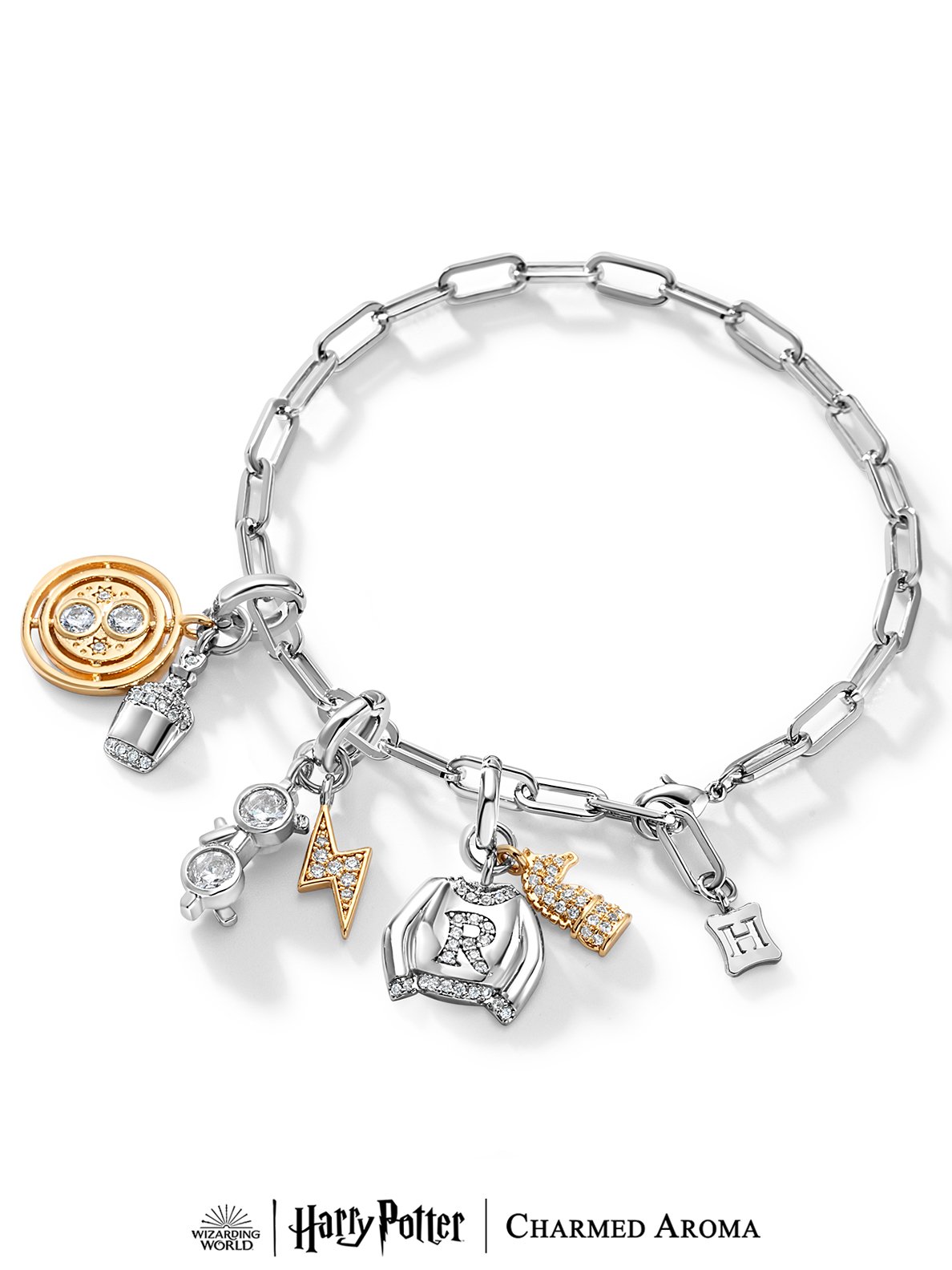 HP-BathBuckets_HarryRH-2022-Web_Bracelet_2.jpg