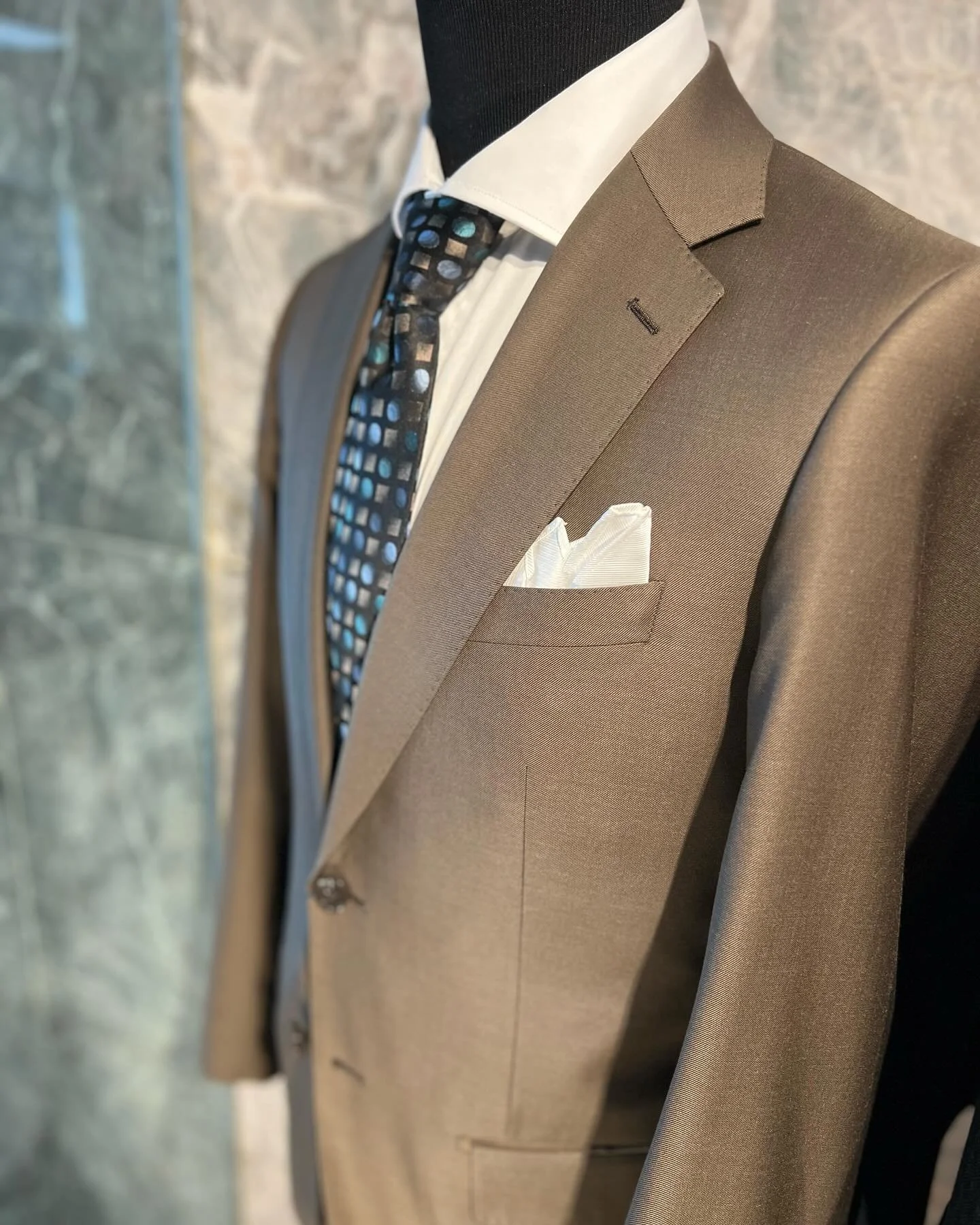 Stay sharp! 

#mensfashion #indianapolis #tailor #mensstyle
