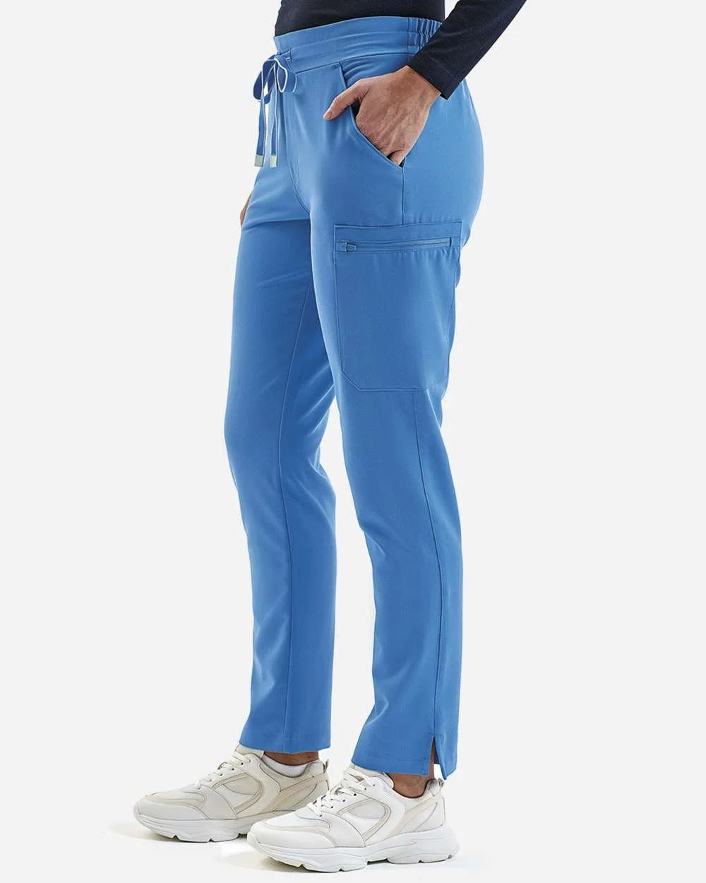 Onna_NN600_Ceil_Blue_Side_High_Model.jpg