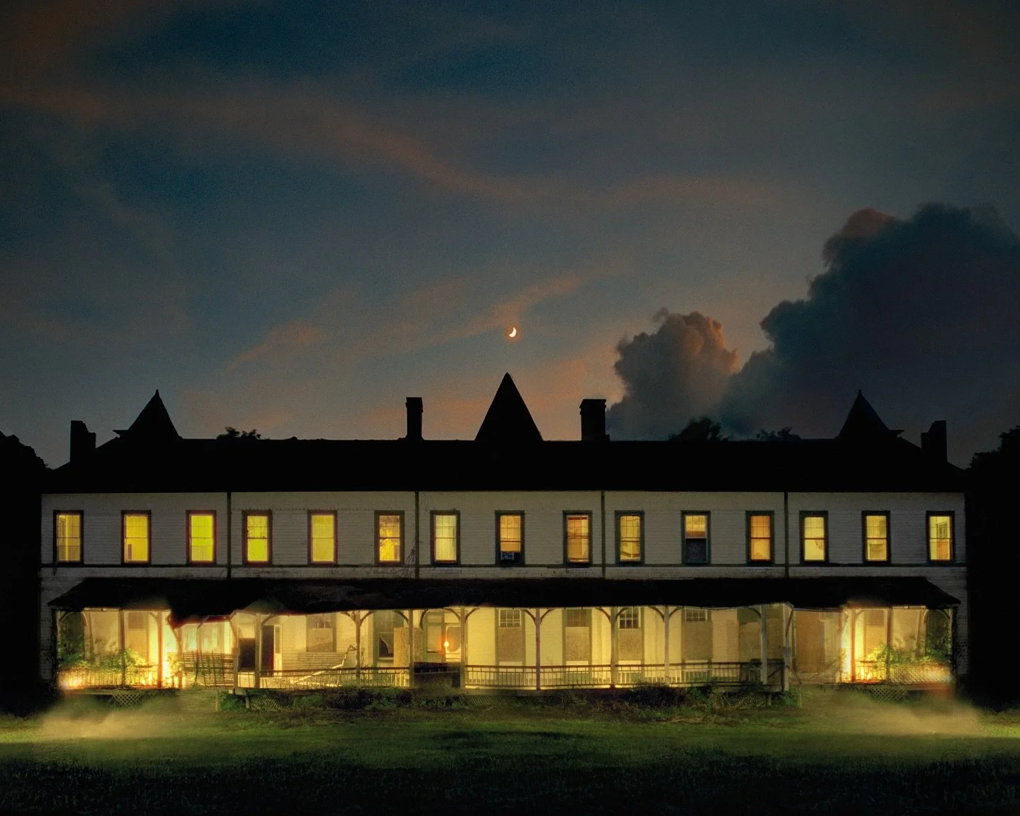 The 19th Century Pavilion Cottages in Sharon Springs, NY &mdash; illuminated for the first time in decades

Follow along as @bootleggerbungalow restores the last remaining vestige of the Pavilion Mineral Spa Resort 🌟