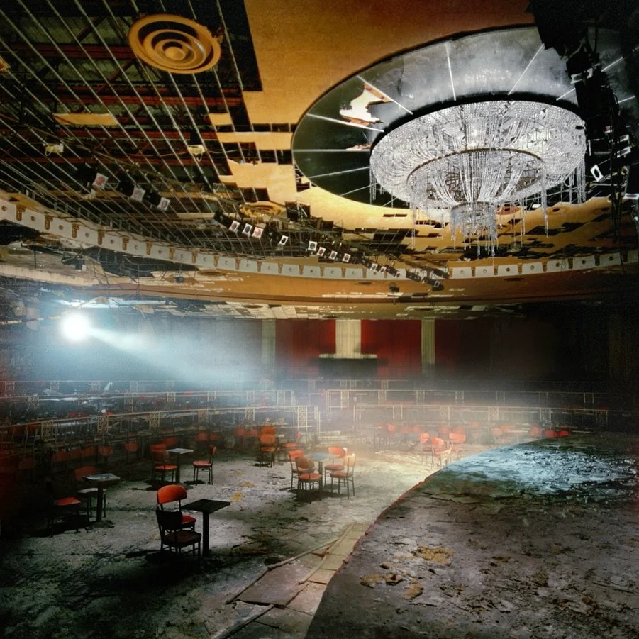 The Audience

Assisted by @straightin.shots