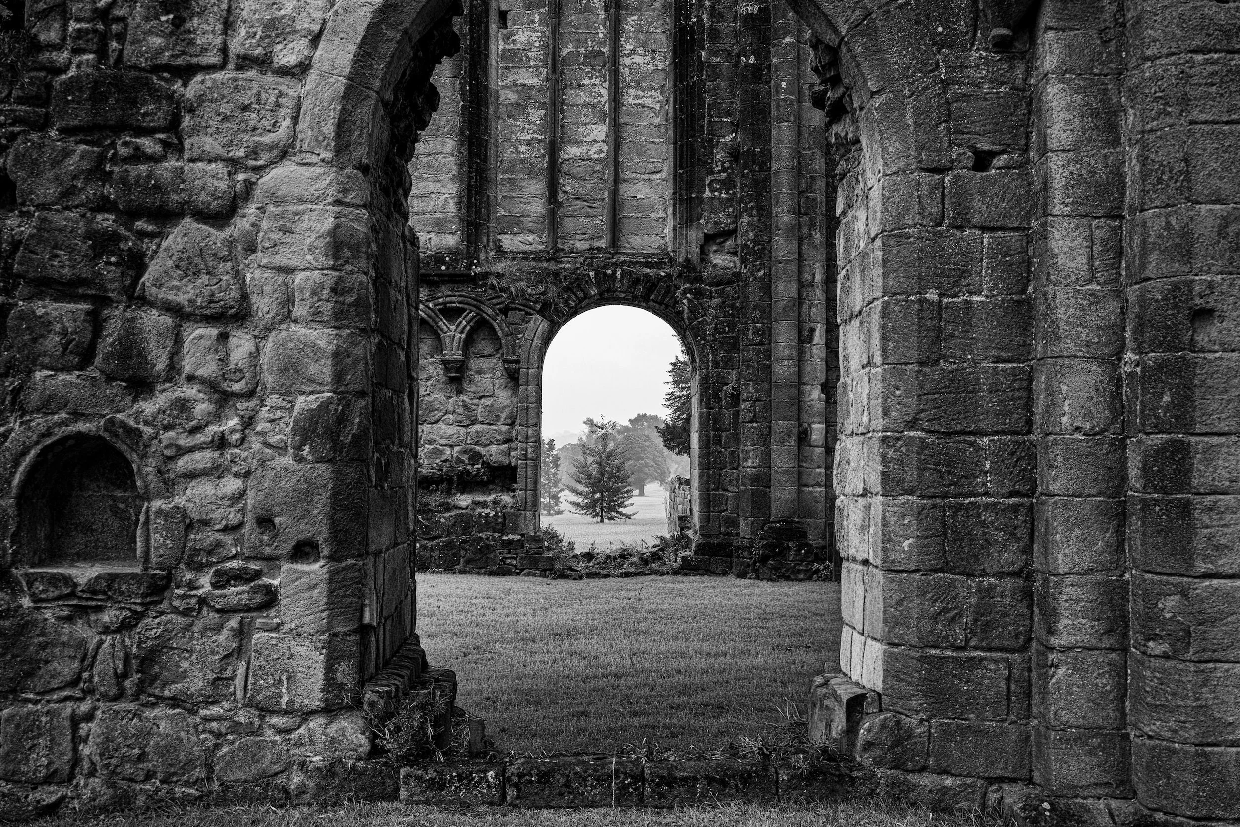 BOLTON ABBEY 2