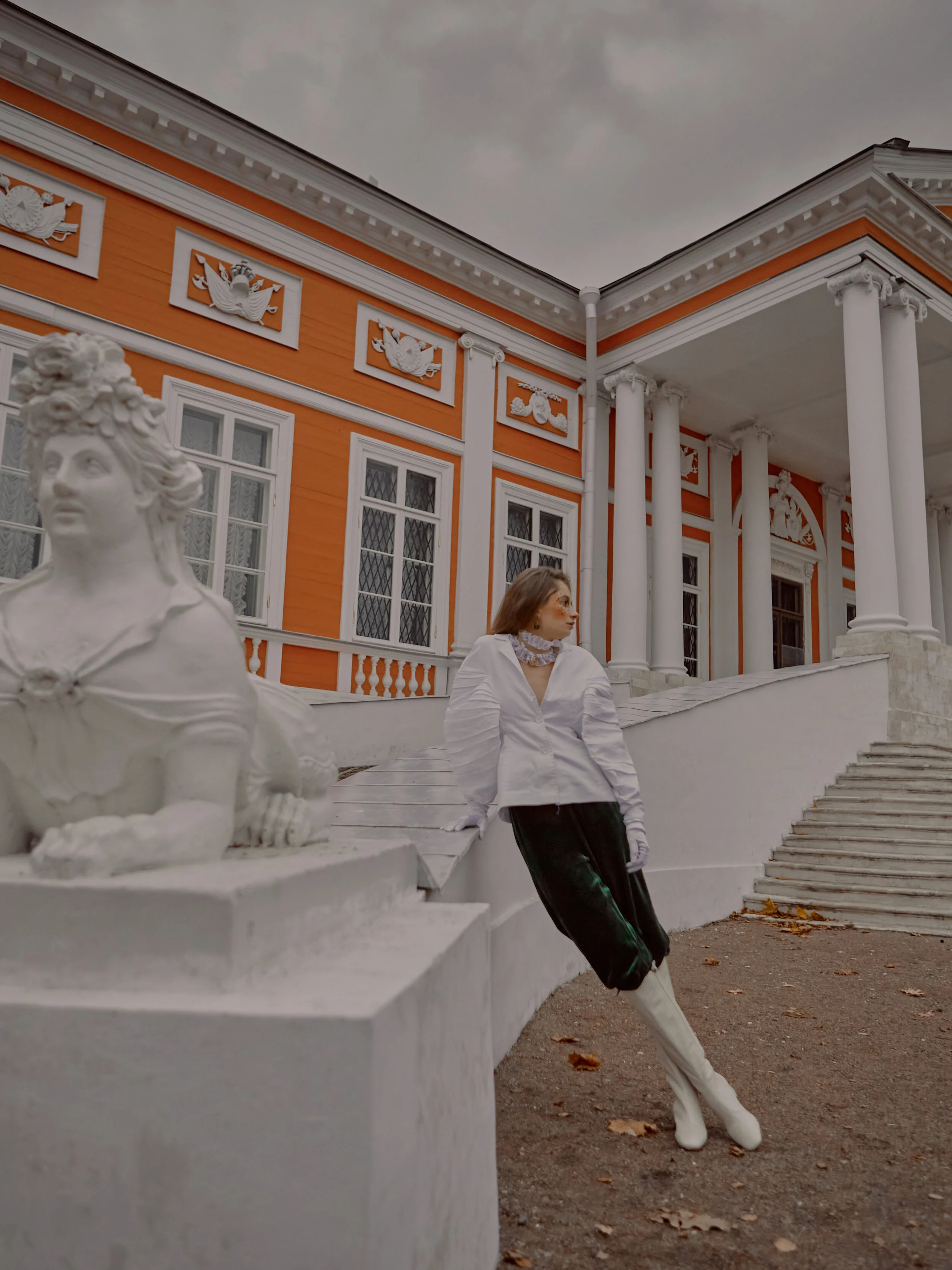 Train to the Wonderland