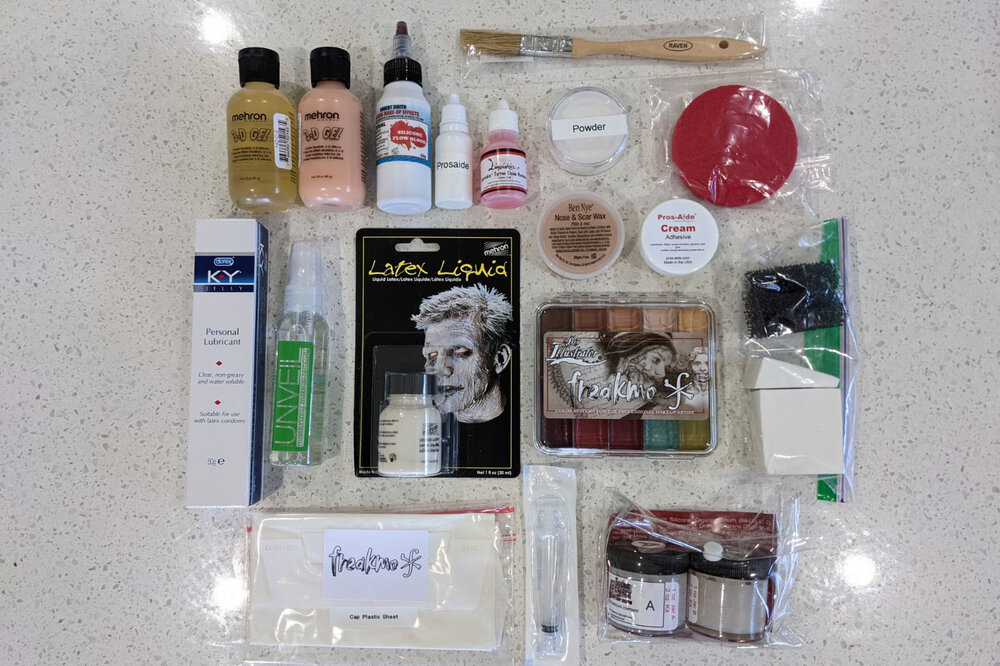 Beginner (Out of Kit FX) Makeup Kit — Freakmo