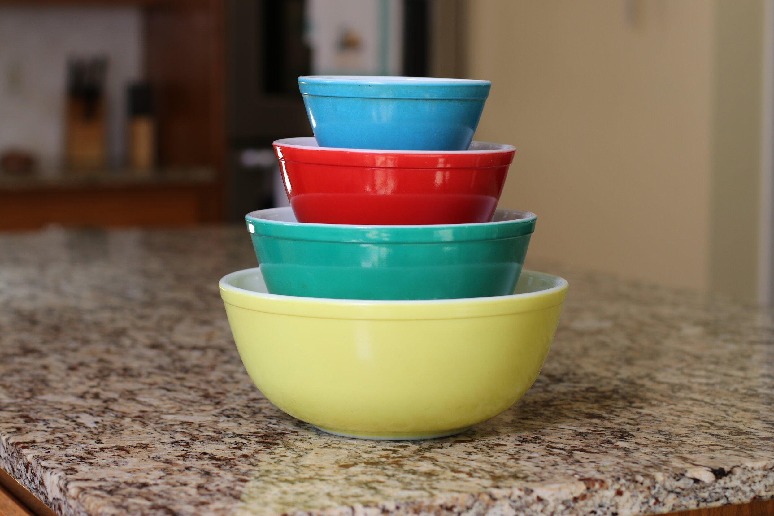 Primary Color Mixing Bowls : Pyrex Love