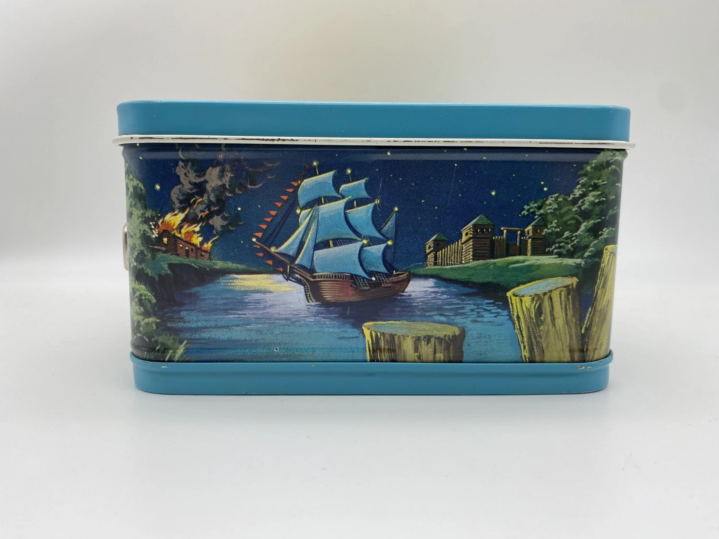 Disneyland 2 side 2.jpg